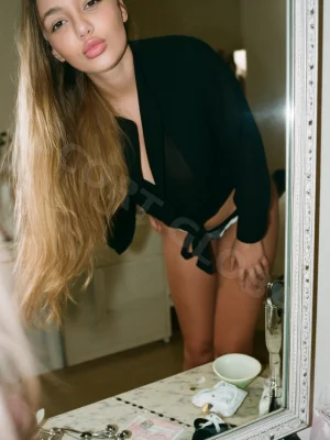 Lisa — Photo & Video Gallery