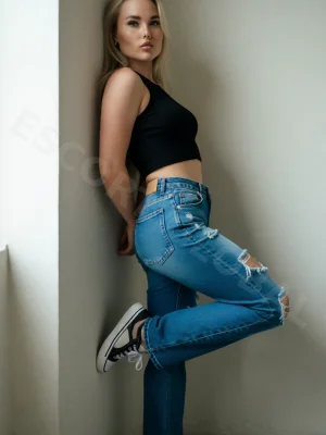 Veronica — Photo & Video Gallery